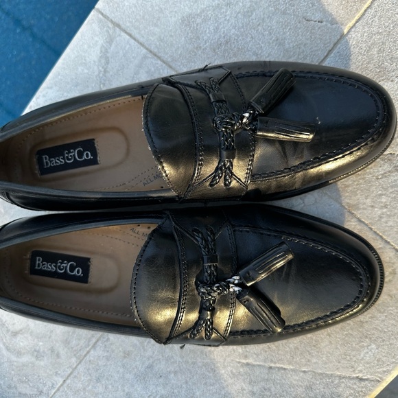 Bass & Co Men’s Black tasseled loafers. Mens sz 8. Leather excellent condition - Picture 3 of 7